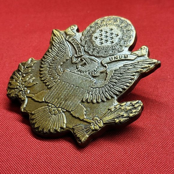 VTG Brass Eagle Emblem E Pluribus Unum 13 Stars Arrows Olive Branch Emblem - Picture 5 of 9